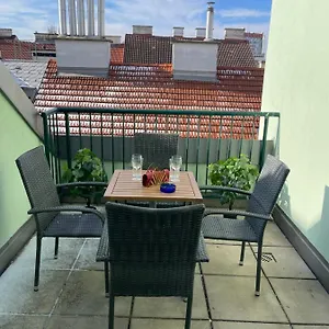 Dachterrasse Fuer 4 Personen Apartment Wien